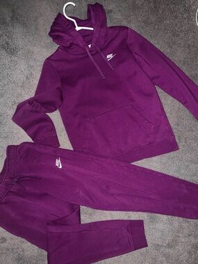 Women’s Nike Purple Hoodie & Joggers Tracksuit